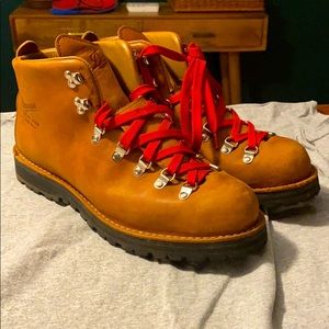 Danner Mountain Light (Men’s 13)